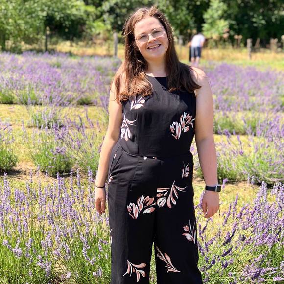 Meet your Posher, Kayleigh - Picture 1 of 1